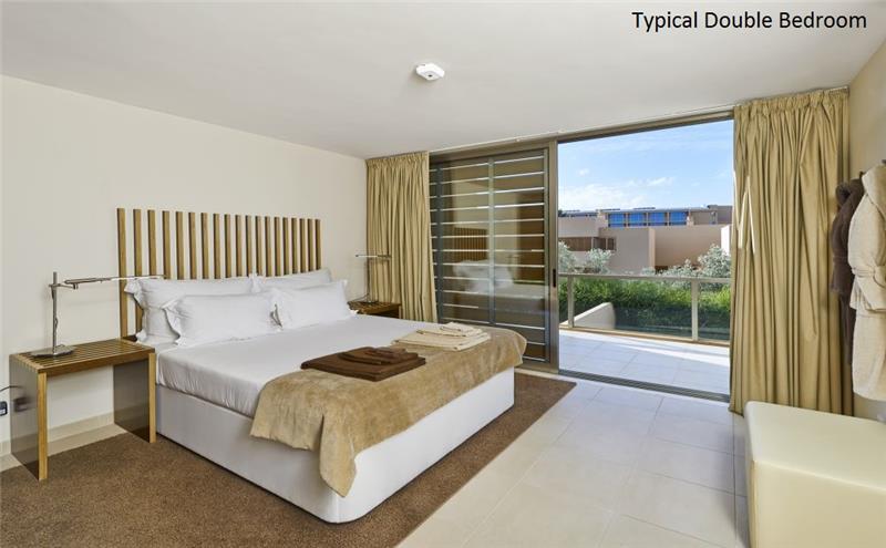 4 Bedroom Villa with Pool in Salgados, sleeps 8-9