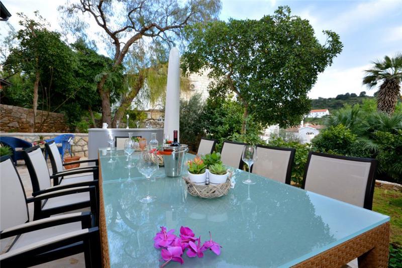 Villa in Hvar Town, photograph 3