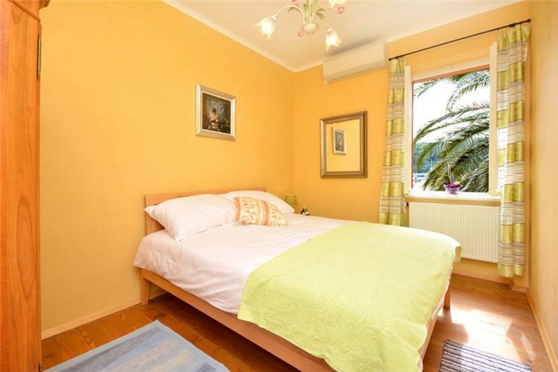Villa in Hvar Town, photograph 18