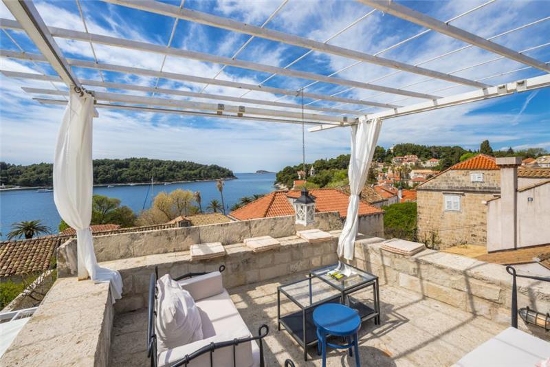 Sea-view villa in Cavtat, photograph 2