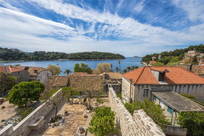 Sea-view villa in Cavtat, photograph 4