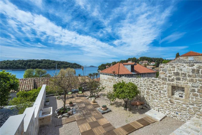 Sea-view villa in Cavtat, photograph 8