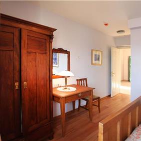 4 Bedroom Villa in Sumartin on Brac, Sleeps 8-10
