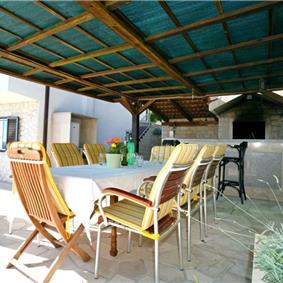 4 Bedroom Seaside Villa with Pool on Ciovo, sleeps 8