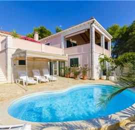 3 Bedroom Seaside Villa with Pool on Korcula, sleeps 6-8