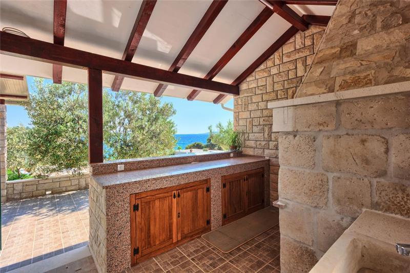 Beachfront villa in Ciovo, photograph 7