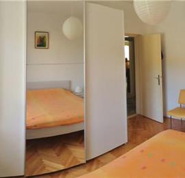 4 Bedroom Apartment with Pool near Korcula Town, sleeps 8