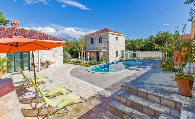 4 Bedroom Villa with Pool in Mocici near Cavtat, Sleeps 8