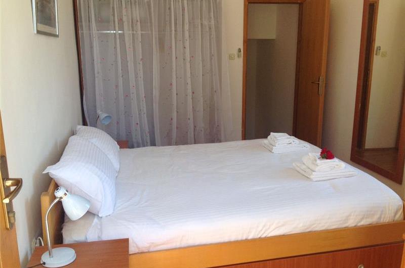 2 Bedroom Seaside Villa in Cavtat, sleeps 4-5