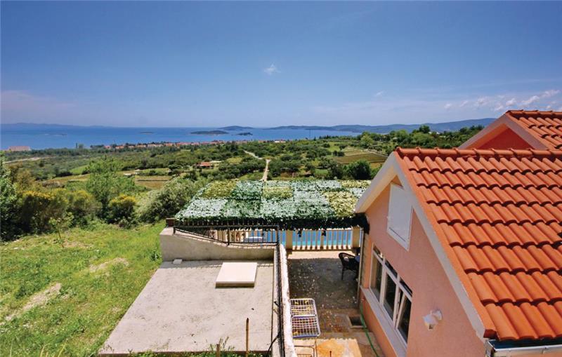 Sea-view villa in Orebic, photograph 4