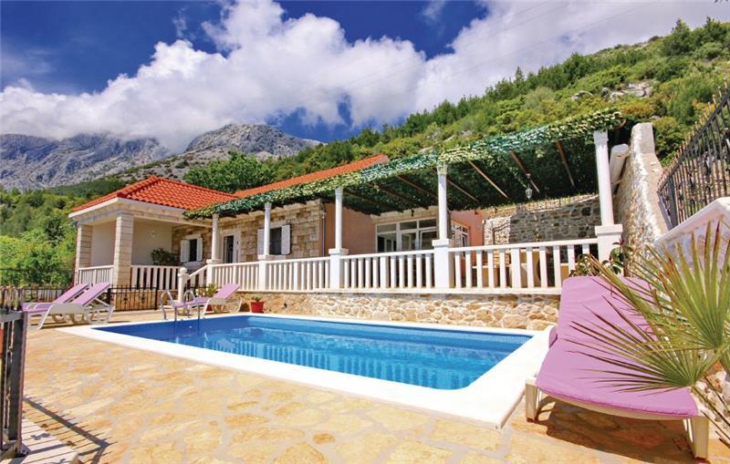 Sea-view villa in Orebic, photograph 3