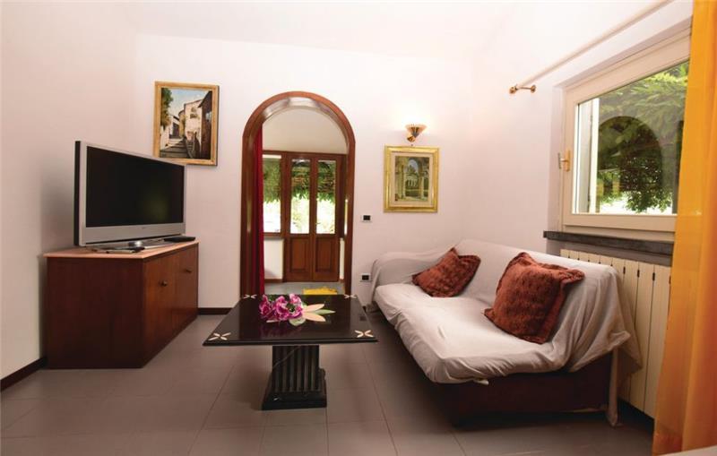 Villa in Tuscany, photograph 13