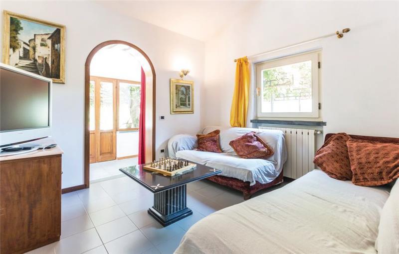 Villa in Tuscany, photograph 10
