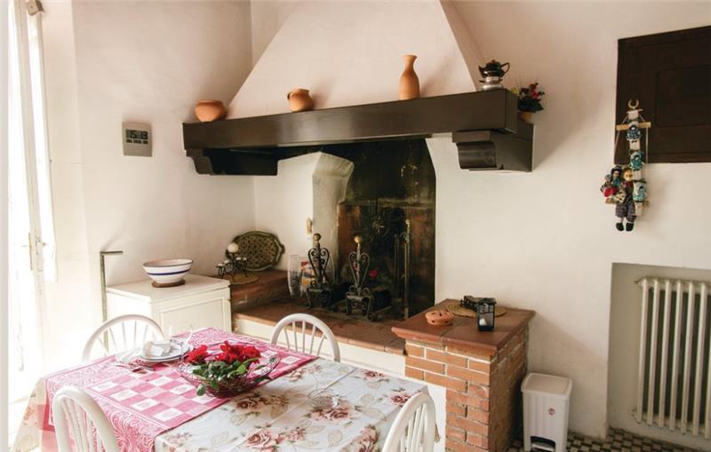 Villa in Tuscany, photograph 12