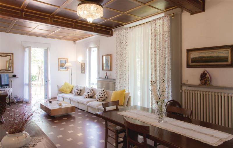 Villa in Tuscany, photograph 9