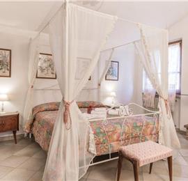 3 Bedroom Villa with Pool near Citerna, sleeps 6-7
