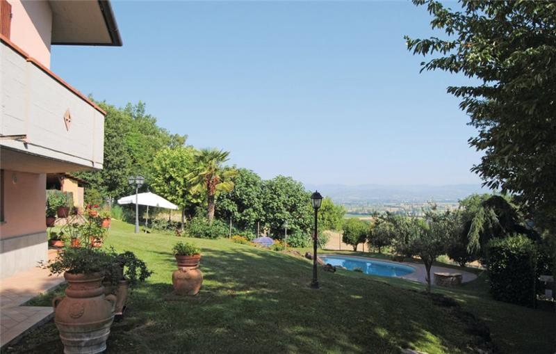 Villa in Umbria, photograph 5
