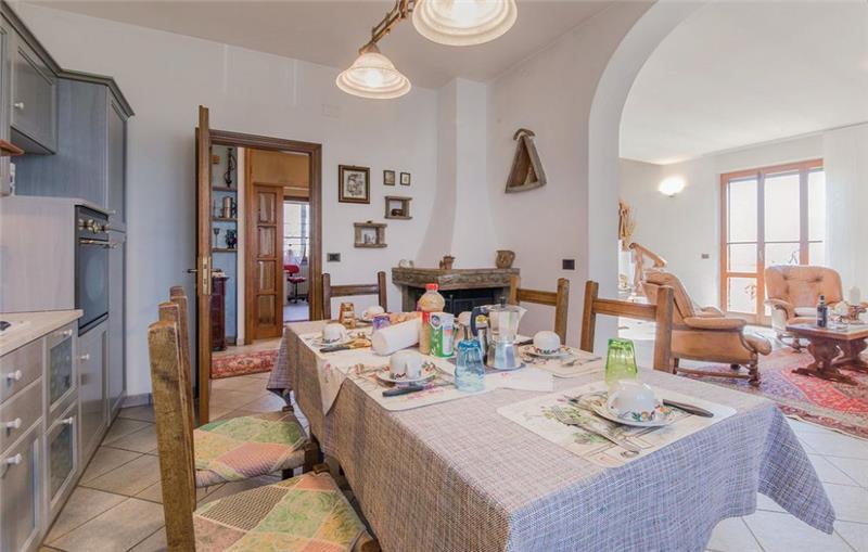 Villa in Umbria, photograph 12