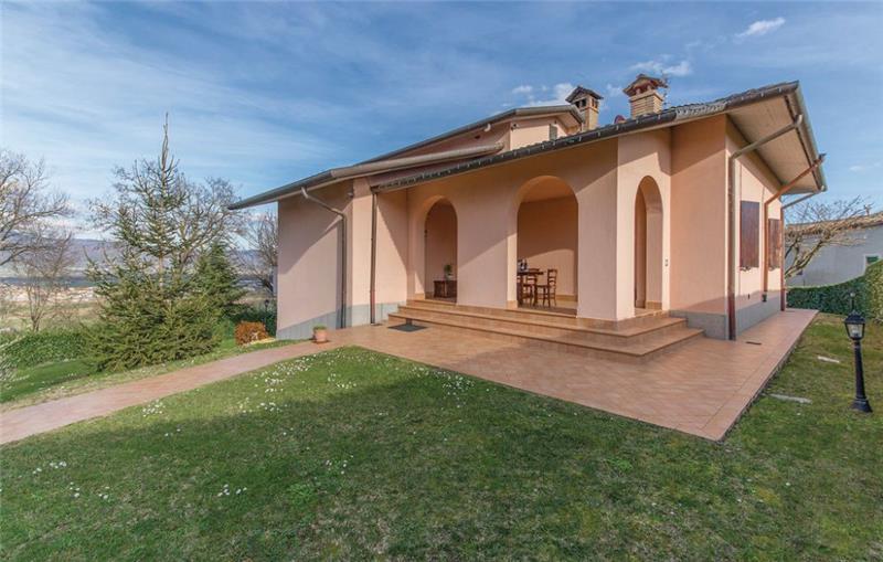 Villa in Umbria, photograph 4