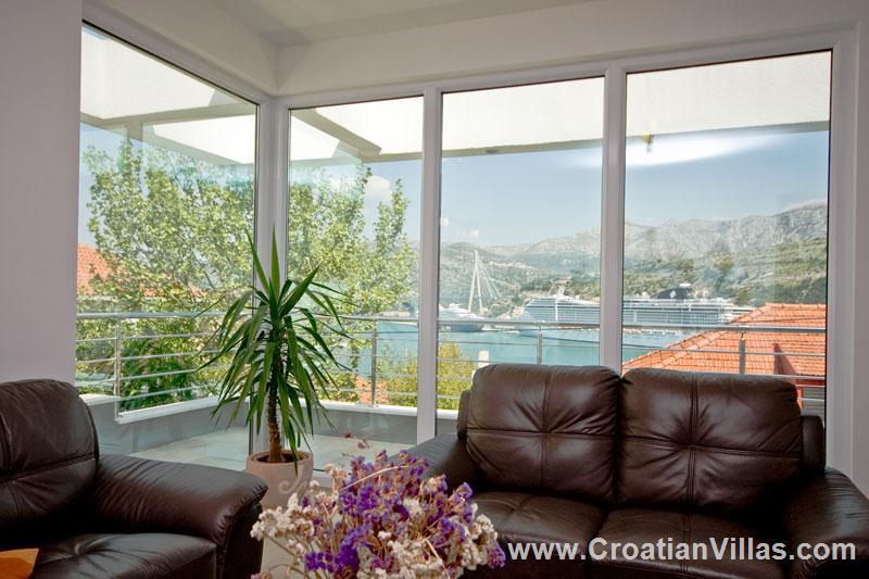 Sea-view villa in Gruz-Lapad, photograph 9