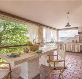 5 Bedroom Umbrian Villa with Pool and Tennis Court, sleeps 10