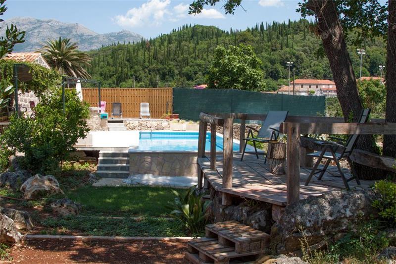 Villa in Popovici, photograph 9