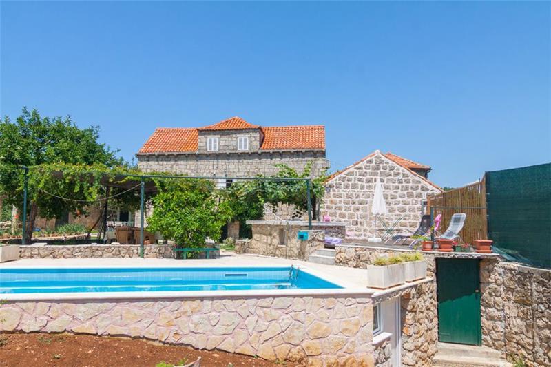 Villa in Popovici, photograph 5