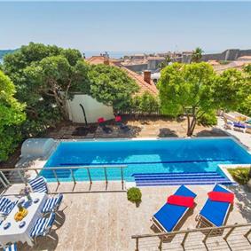 4 Bedroom Villa with Pool in Dubrovnik City, sleeps 8