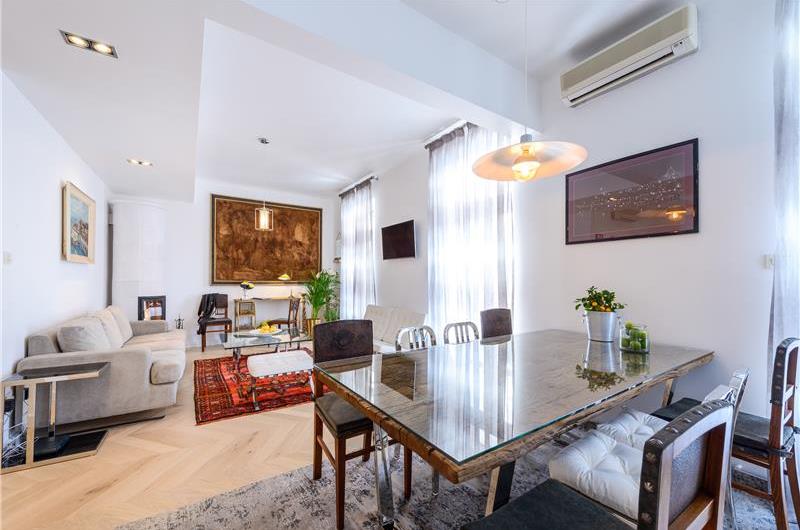 4 Bedroom Villa with Pool in Dubrovnik City, sleeps 8