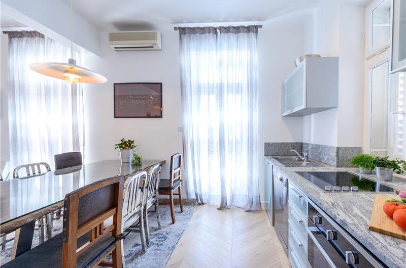 4 Bedroom Villa with Pool in Dubrovnik City, sleeps 8