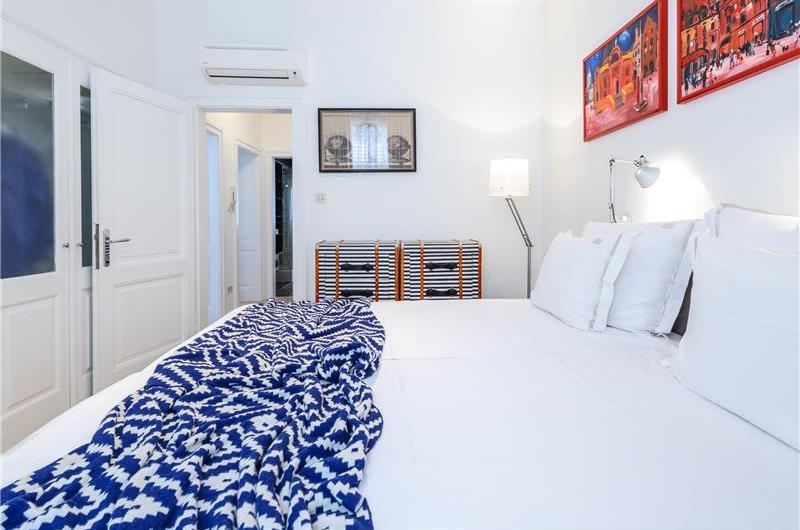 4 Bedroom Villa with Pool in Dubrovnik City, sleeps 8
