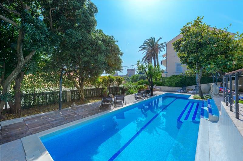 4 Bedroom Villa with Pool in Dubrovnik City, sleeps 8