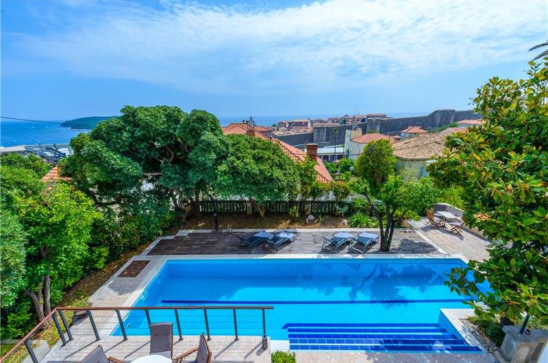 4 Bedroom Villa with Pool in Dubrovnik City, sleeps 8
