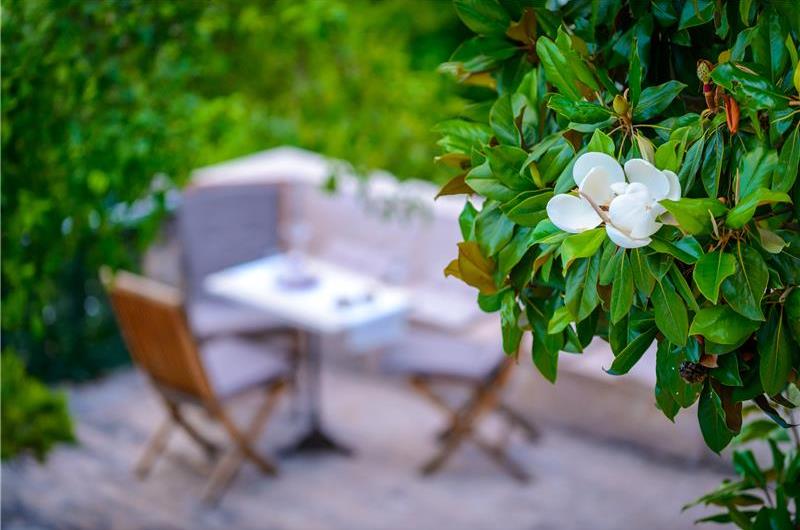 4 Bedroom Villa with Pool in Dubrovnik City, sleeps 8