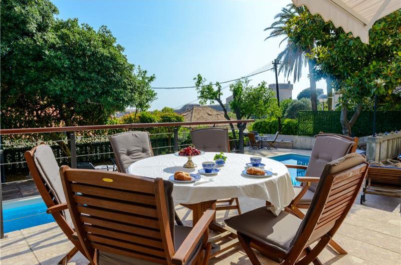 4 Bedroom Villa with Pool in Dubrovnik City, sleeps 8