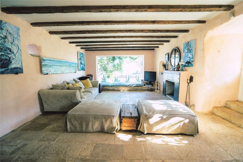 Sea-view villa in Jelsa, photograph 13