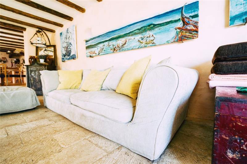 Sea-view villa in Jelsa, photograph 12