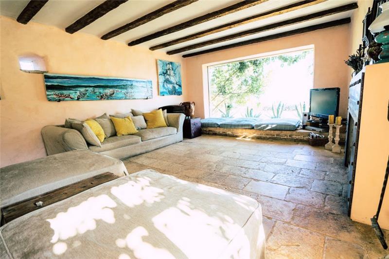 Sea-view villa in Jelsa, photograph 11