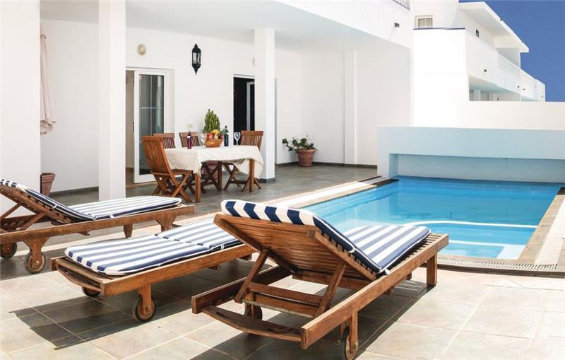 Villa in Lanzarote, photograph 1