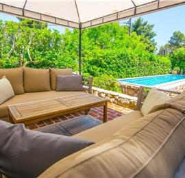 Luxury 4 Bedroom Seaside Villa with Pool near Jelsa, sleeps 8-10