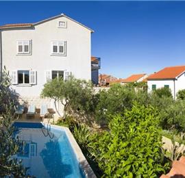 7 Bedroom Seaside Villa with Pool in Supetar, Brac Island, Sleeps 13-17