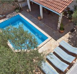 5 Bedroom Seaside Villa with Pool in Supetar, Brac Island, Sleeps 9-11