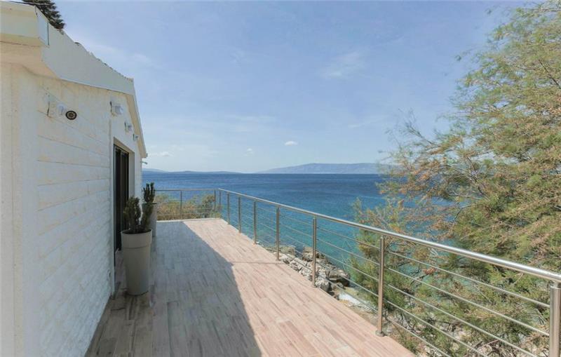 Beachfront villa in Zastrazisce, photograph 7