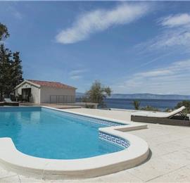 5 Bedroom Beachfront Villa with Pool on Hvar Island, sleeps 10-12