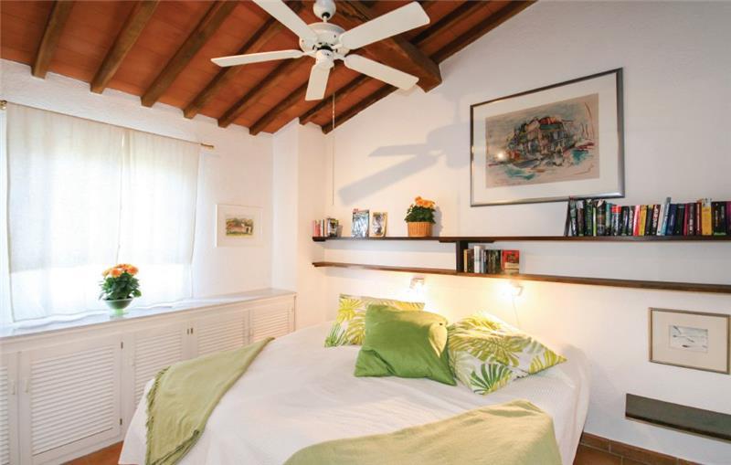 Sea-view villa in Tuscany, photograph 9