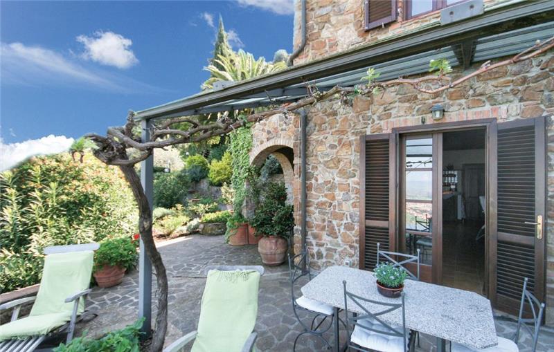 Sea-view villa in Tuscany, photograph 2