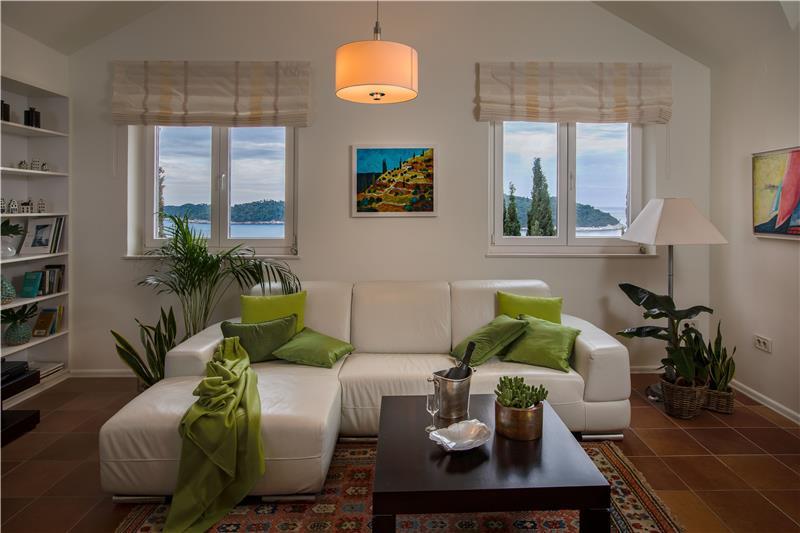 Beachfront villa in Dubrovnik Old Town, photograph 13