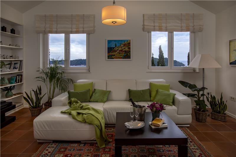 Beachfront villa in Dubrovnik Old Town, photograph 10
