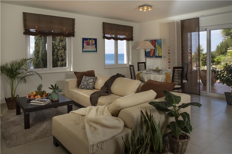 Beachfront villa in Dubrovnik Old Town, photograph 14