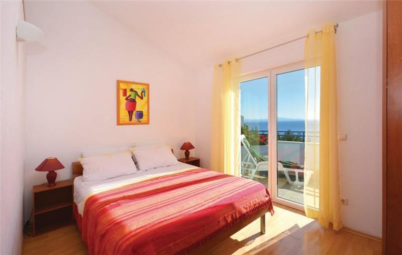 Sea-view villa in Ivan Dolac, photograph 11